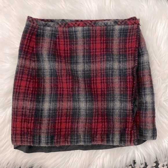 Eddie Bauer 90’s plaid wool wrap mini skirt - Picture 1 of 6